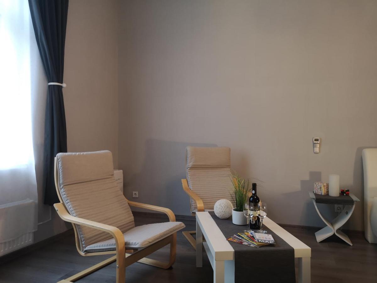 Central Apartment Budapest Eksteriør billede